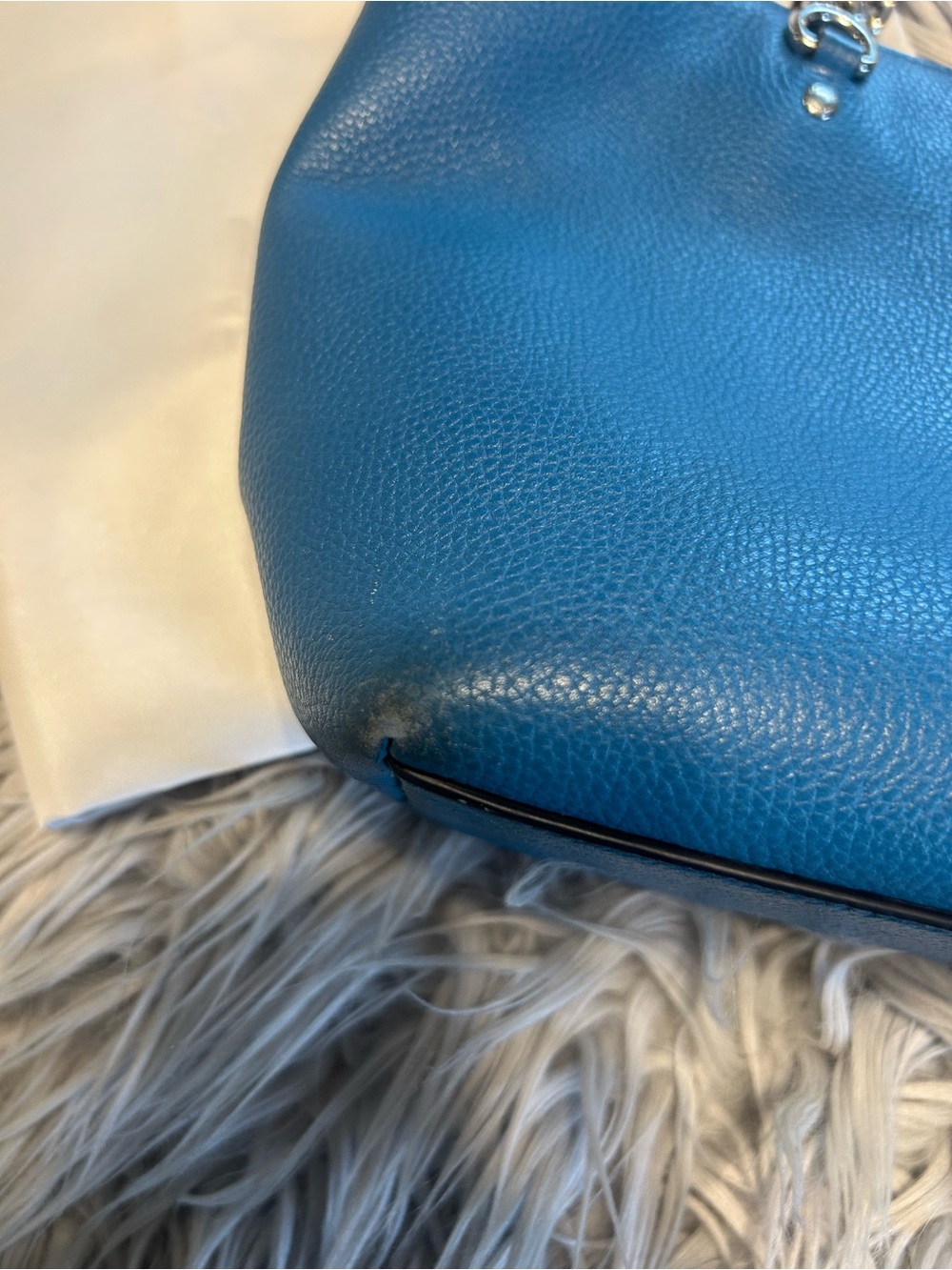 Coach Shoulder Bag - Picture 6 of 9
